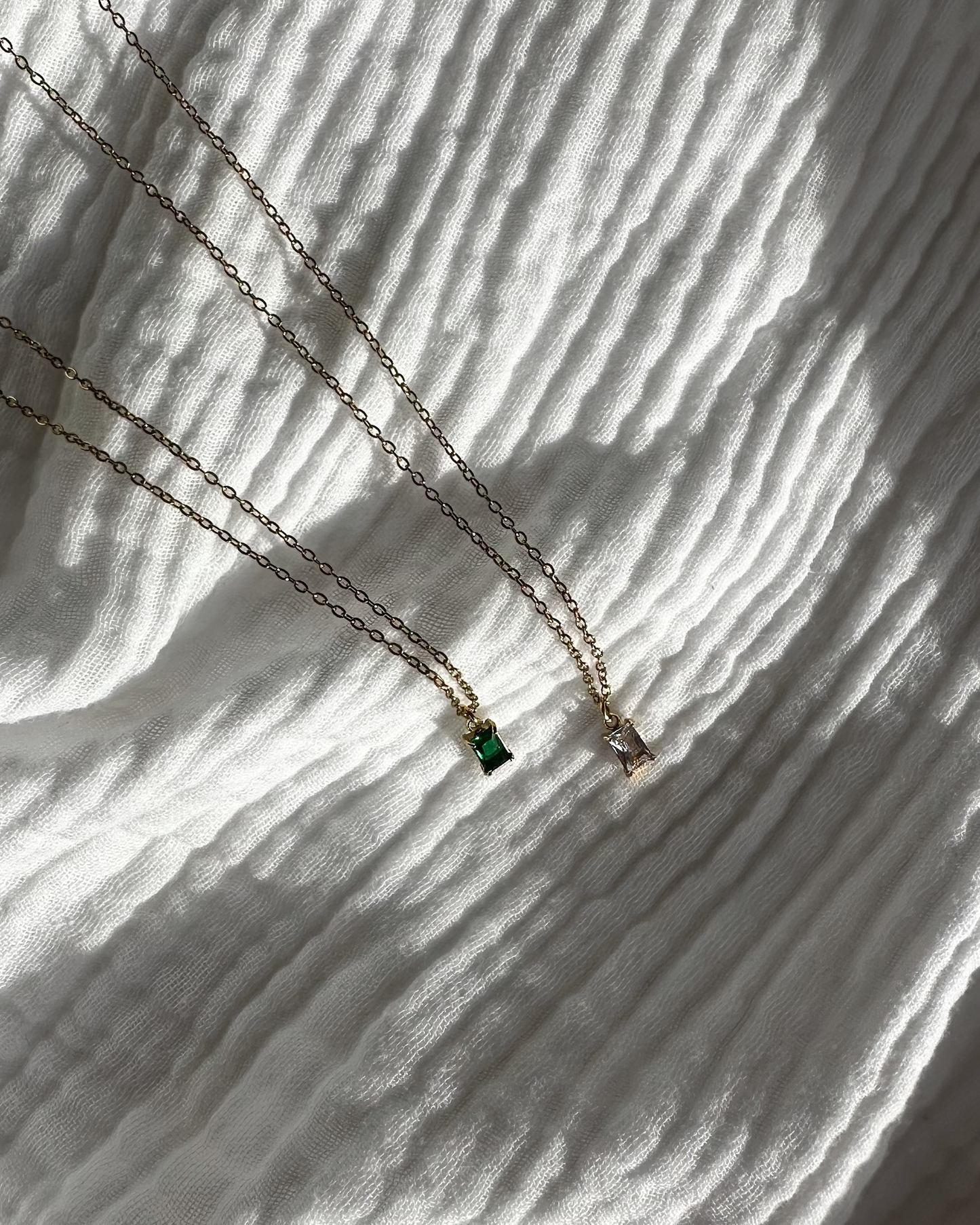 Cassis crystal necklace green