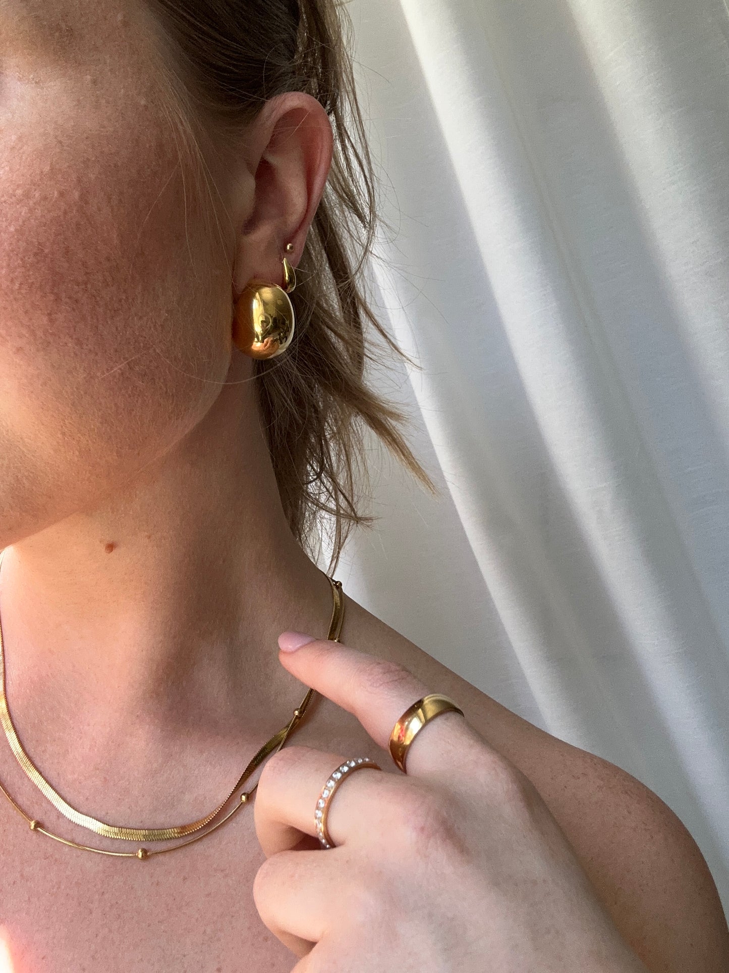Florence gold drop earrings