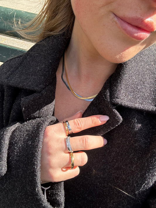 Selene silver snake necklace