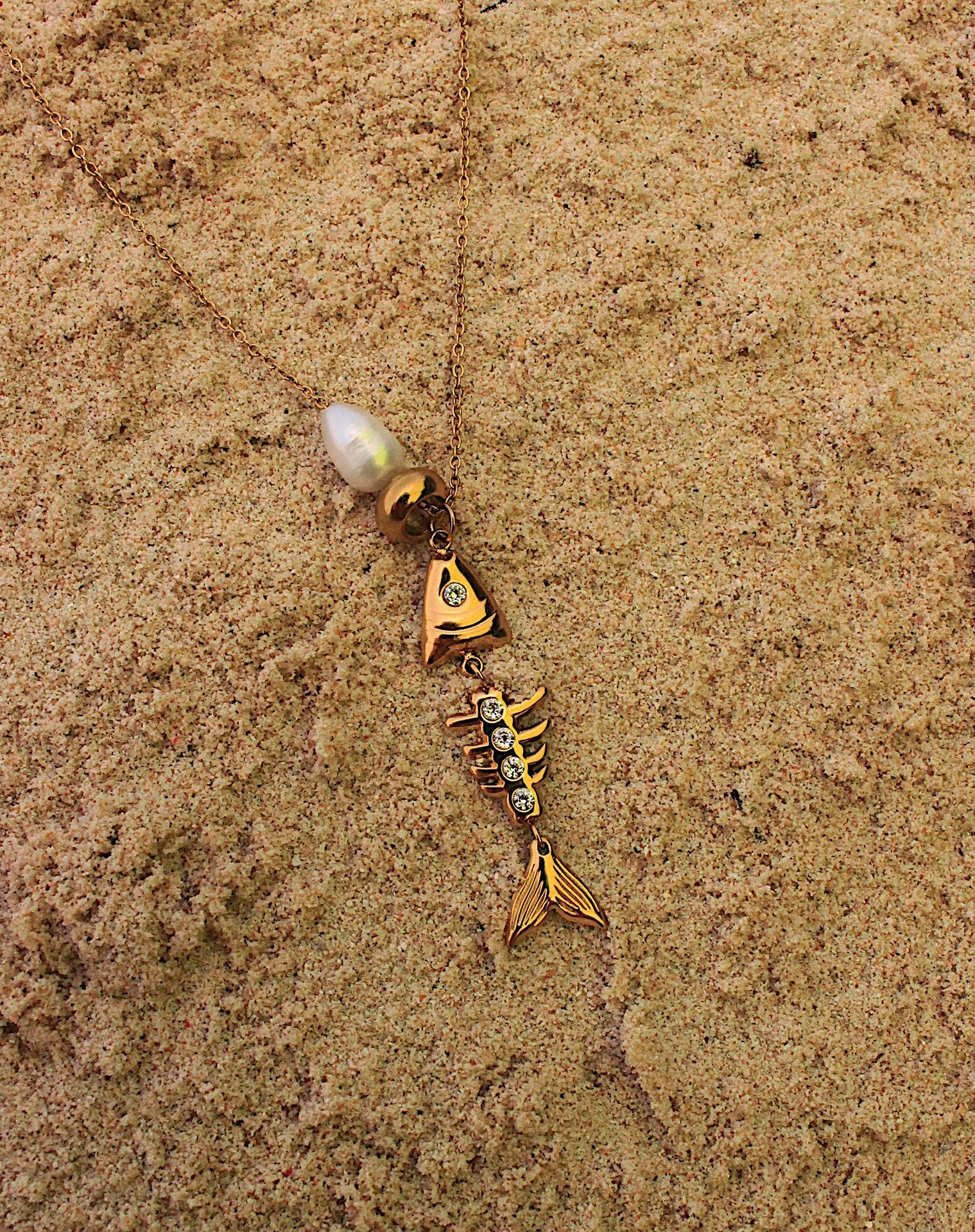 Tahiti fish necklace