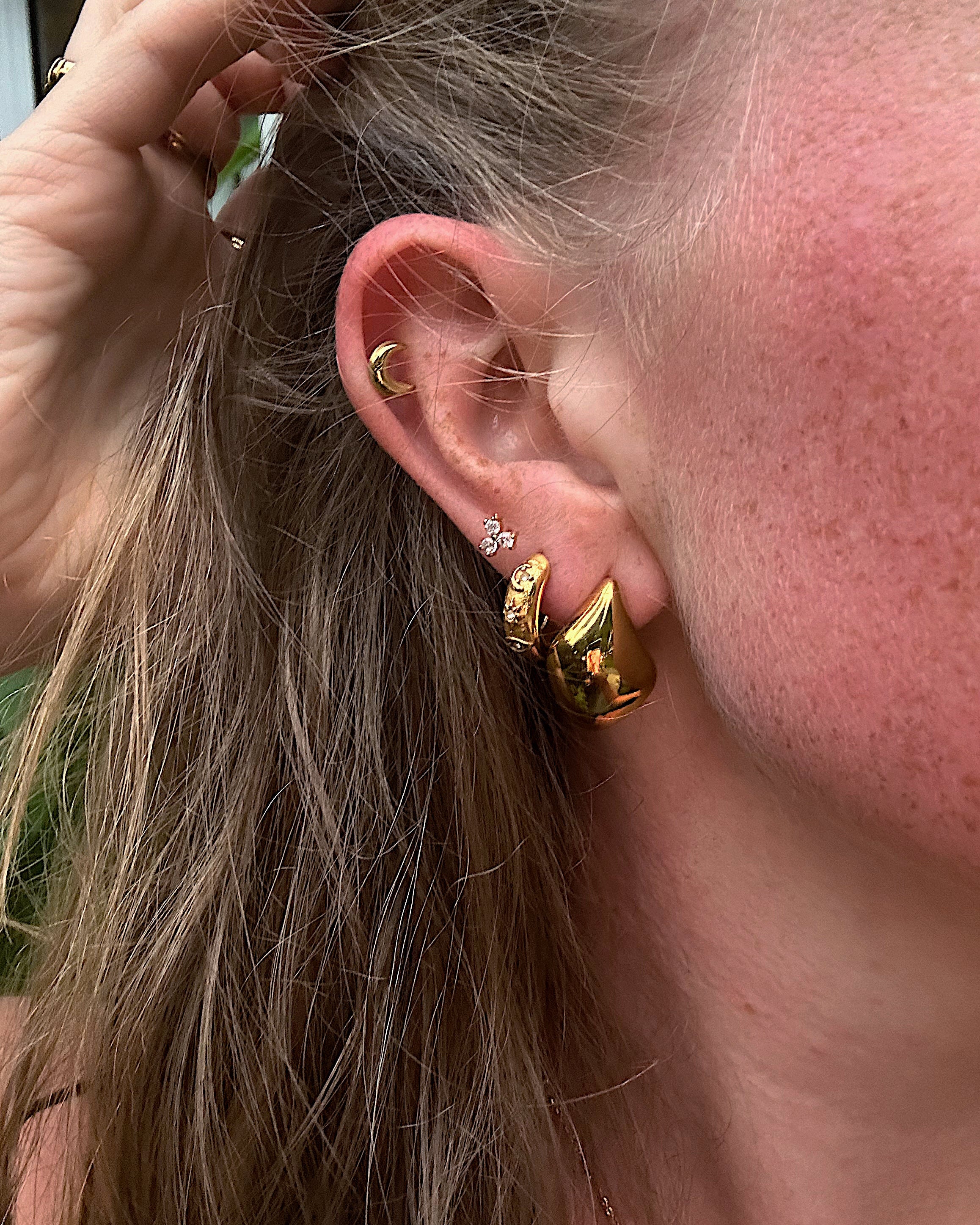 Celestún zircon mini hoops gold
