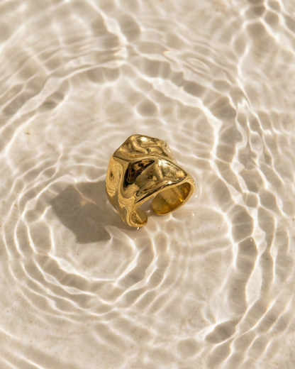 Matera hammered ring