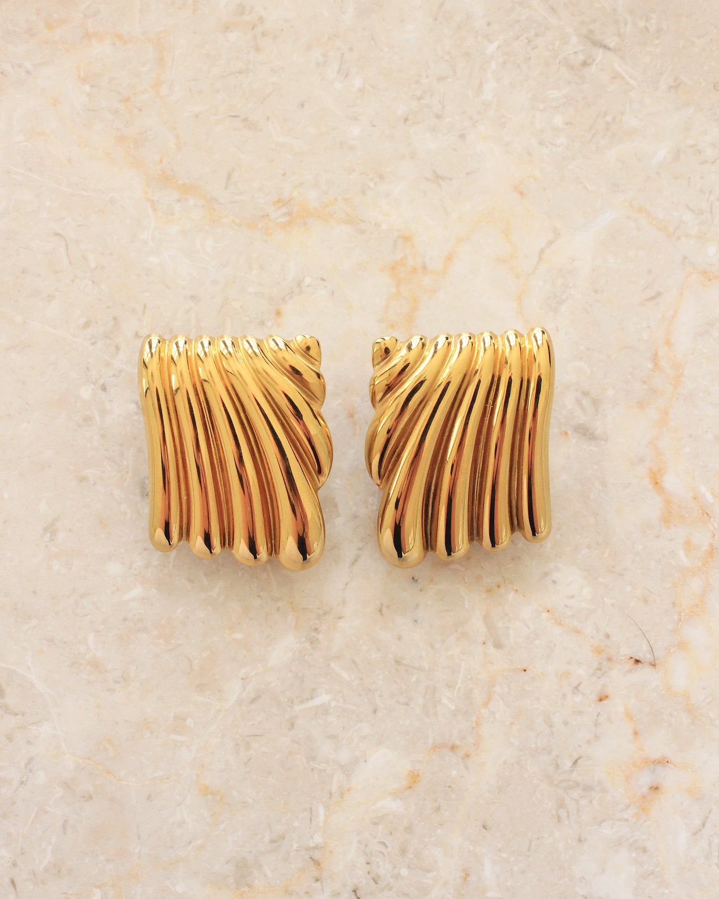 Sorrento earrings guld