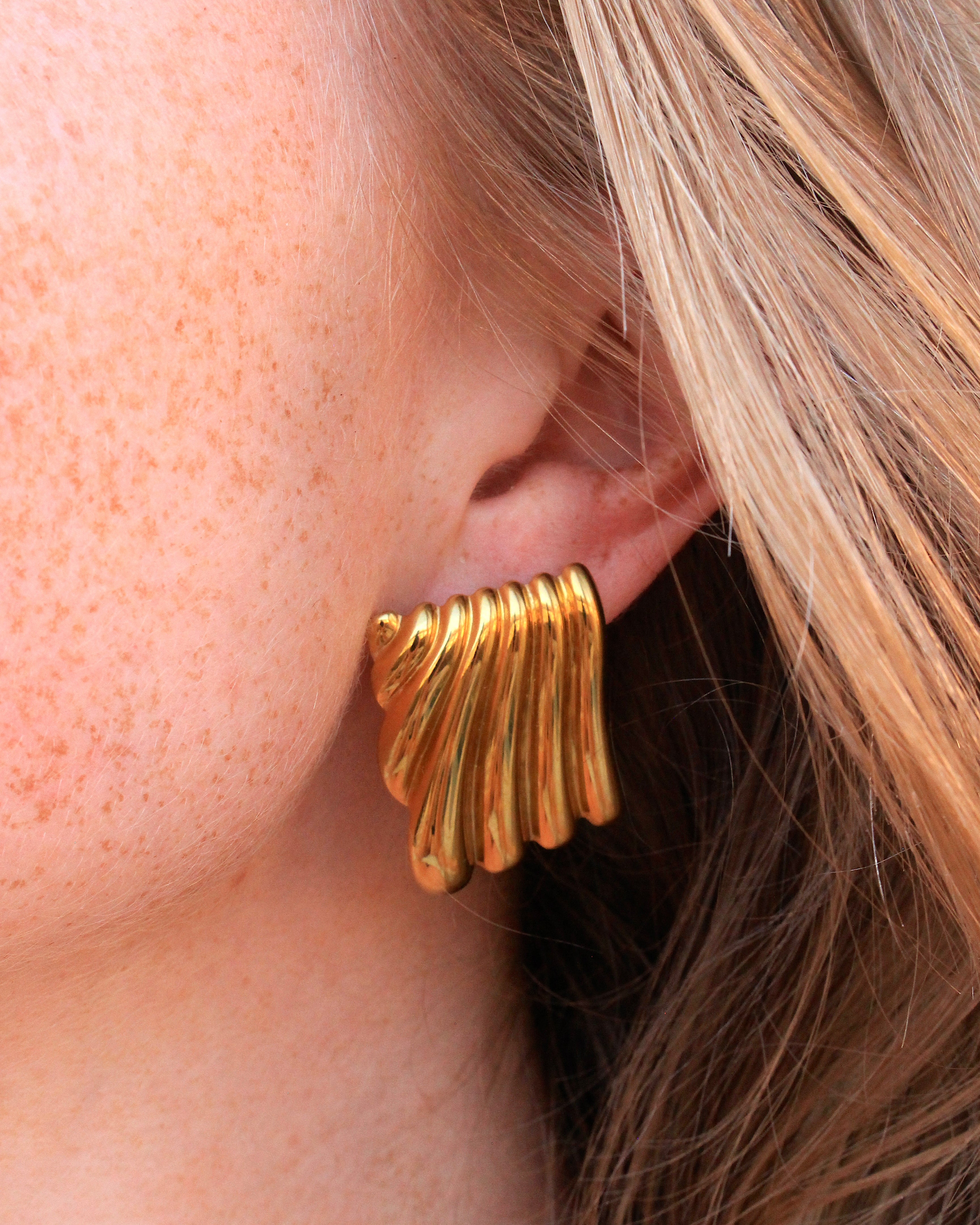 Sorrento earrings gold
