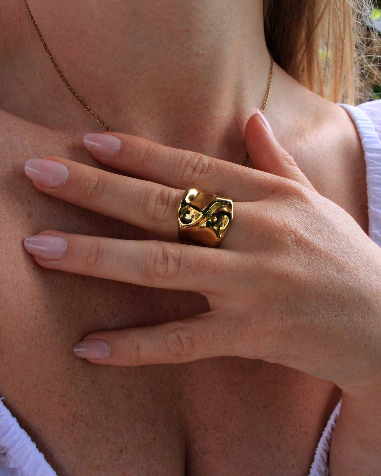 Matera hammered ring