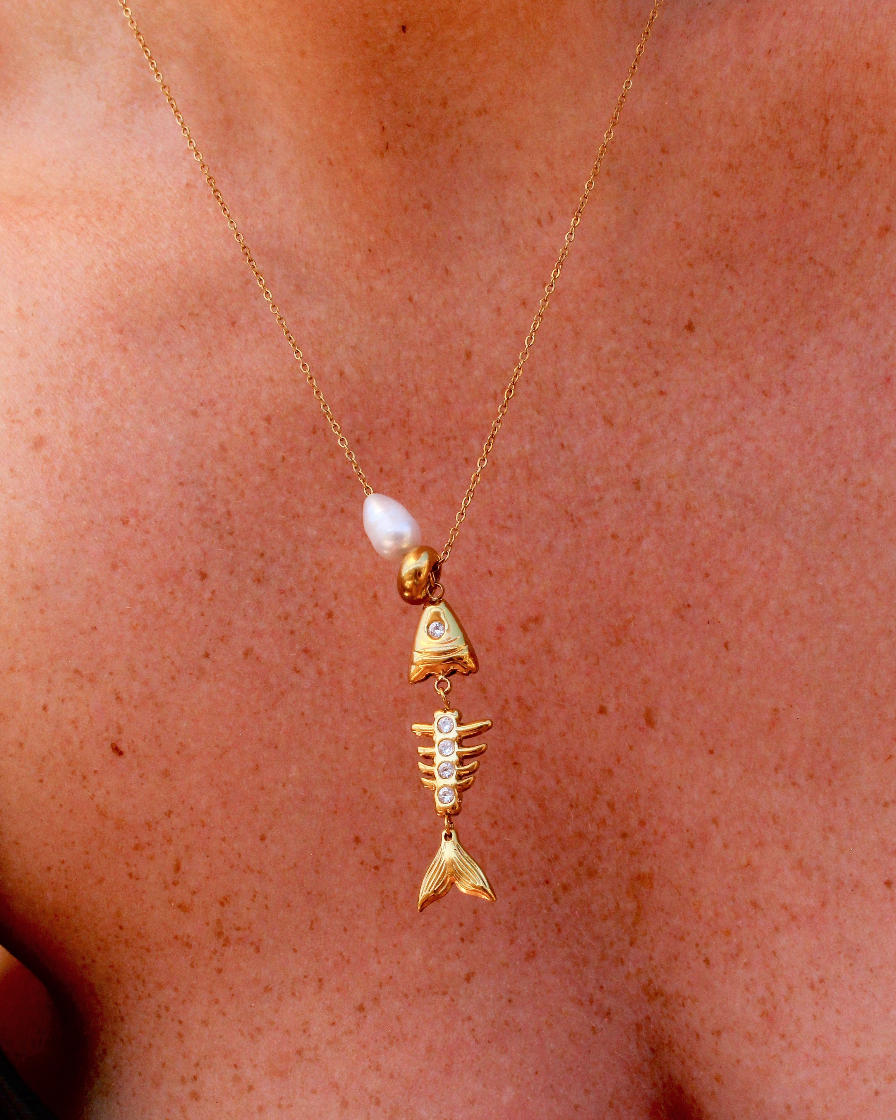 Tahiti fish necklace