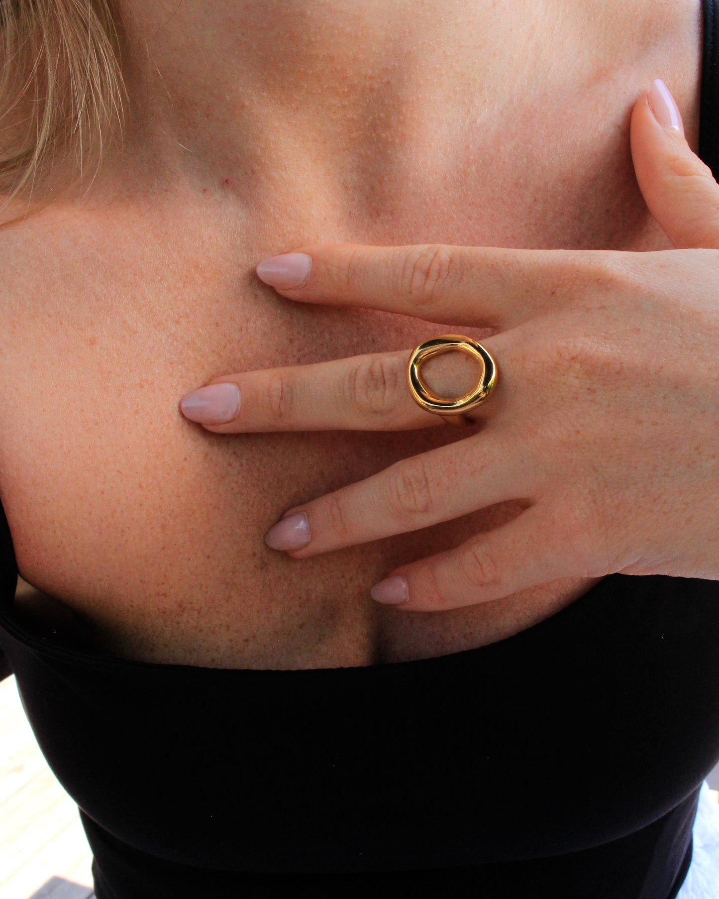 Como irregular ring guld